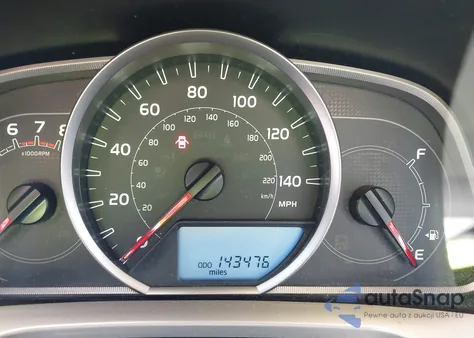 2015 Toyota Rav4 Xle z USA, uszkodzony, nr VIN JTMWFREV1FJ038695